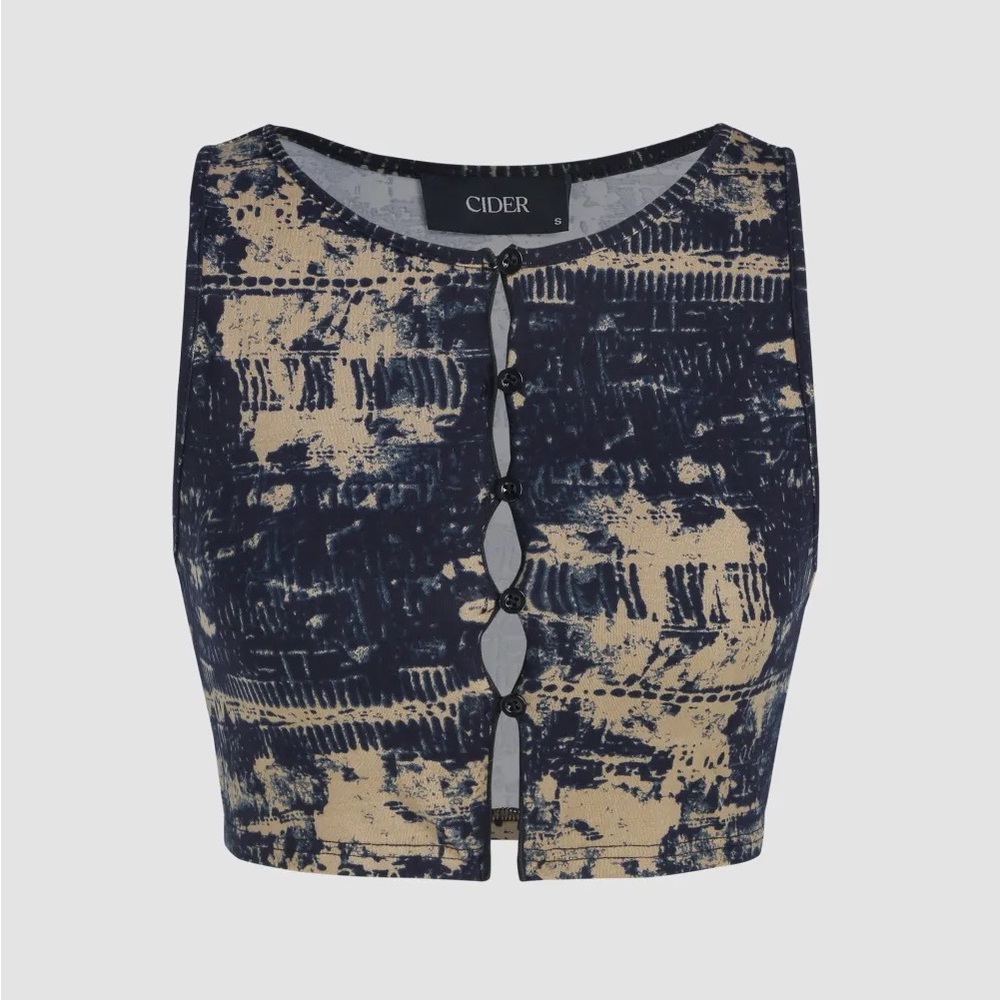 Cider L Tie-Dye Cut Out Button Crop Top